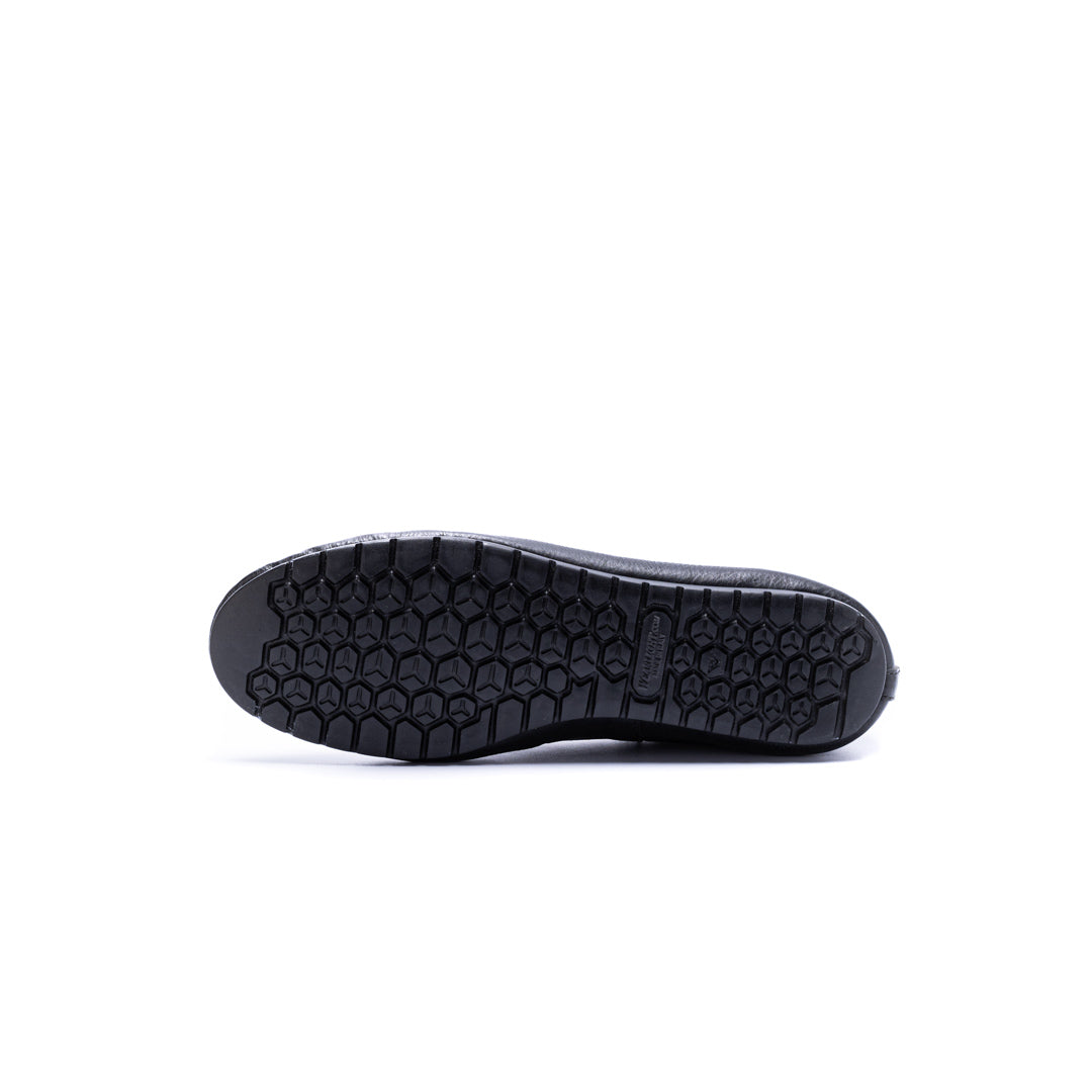 CT-01 V-CUT FLAT SHOES BL