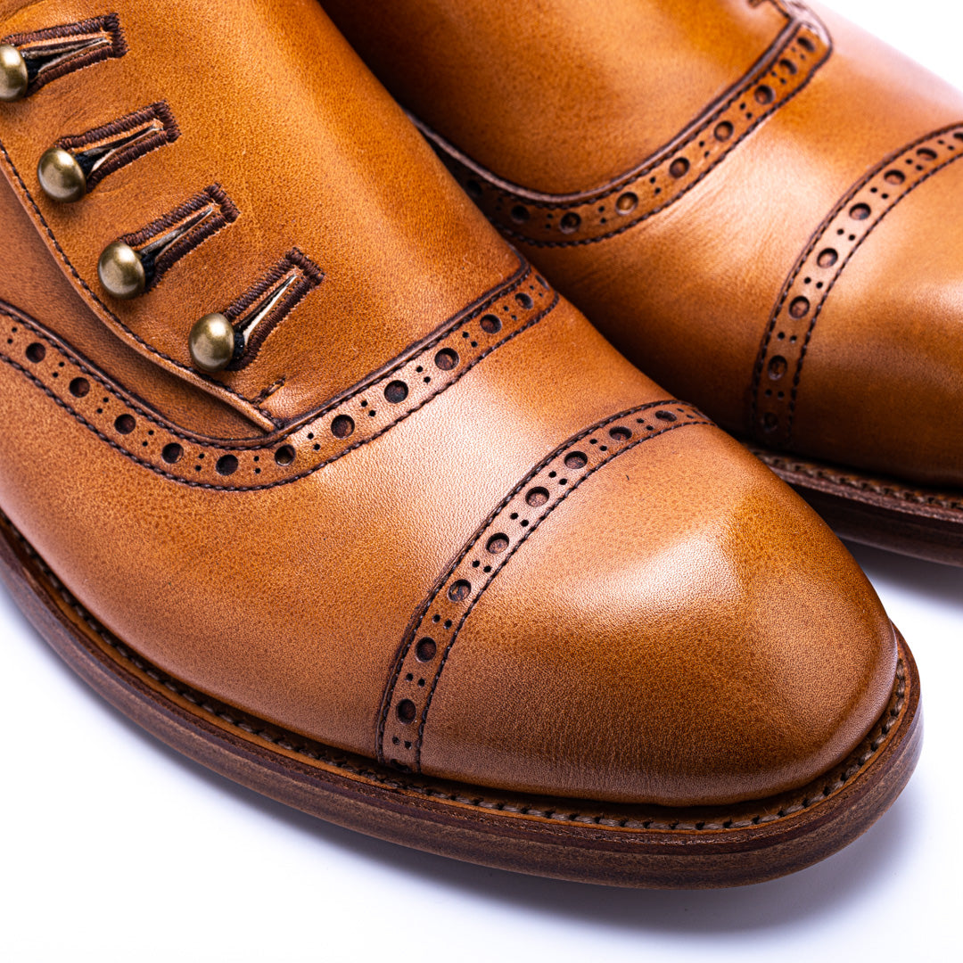 C-7047 BUTTON SHOES CA