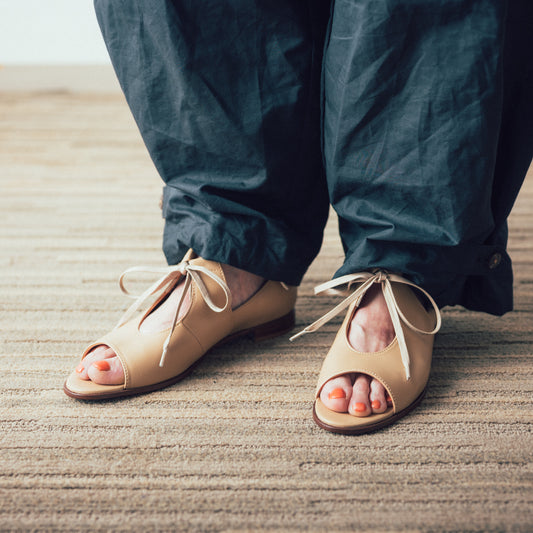 C-2361 ANKLE LACE-UP SANDALS BG