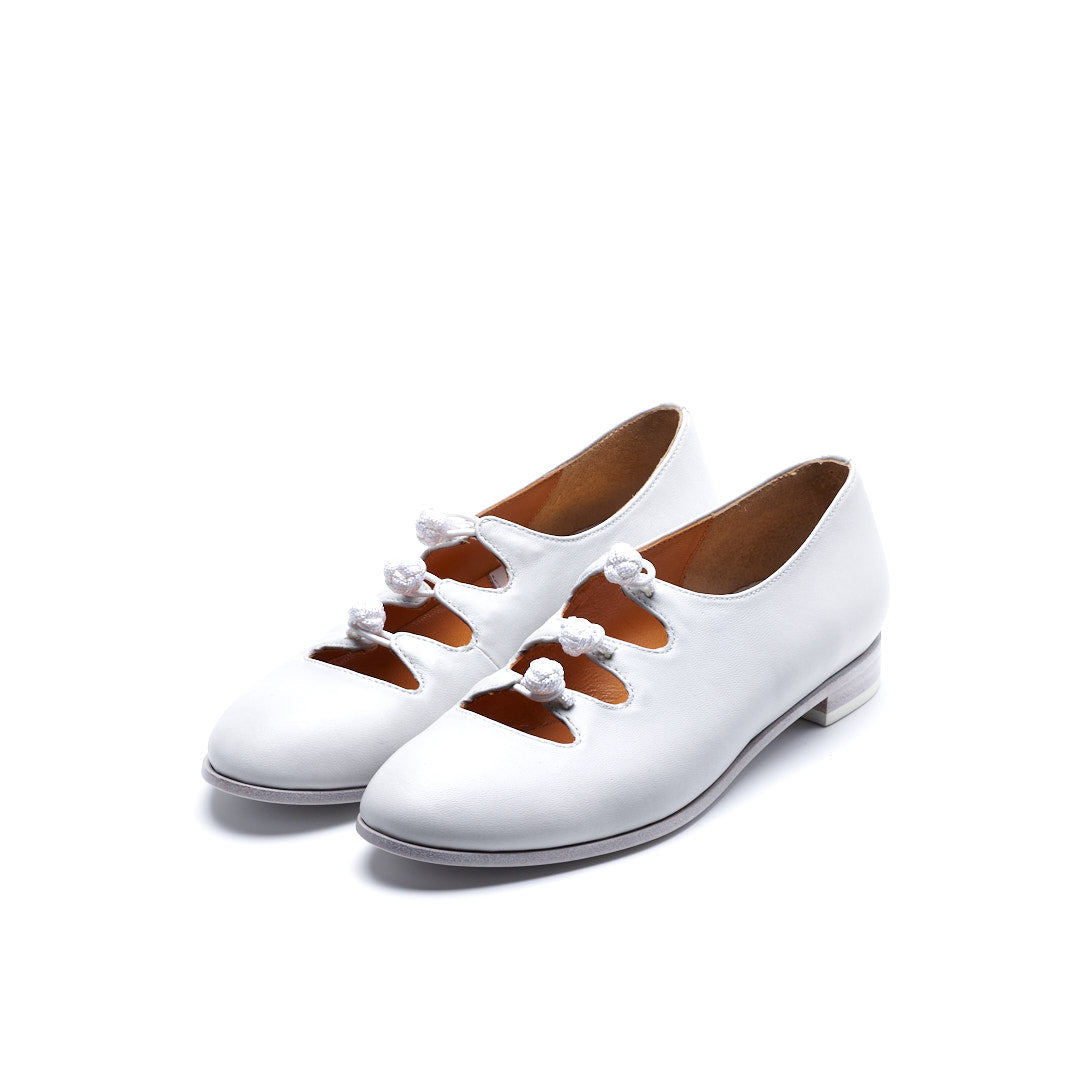 C-2364 CHINA BUTTON FLAT SHOES WH