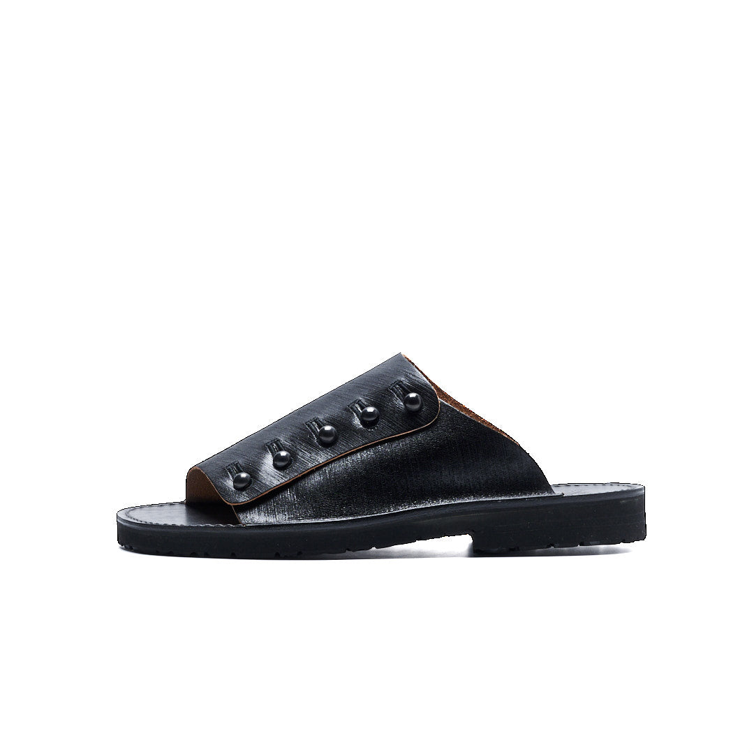 【受注オーダー/納期:2026年3月下旬】C-7050GA BUTTON SANDALS BL
