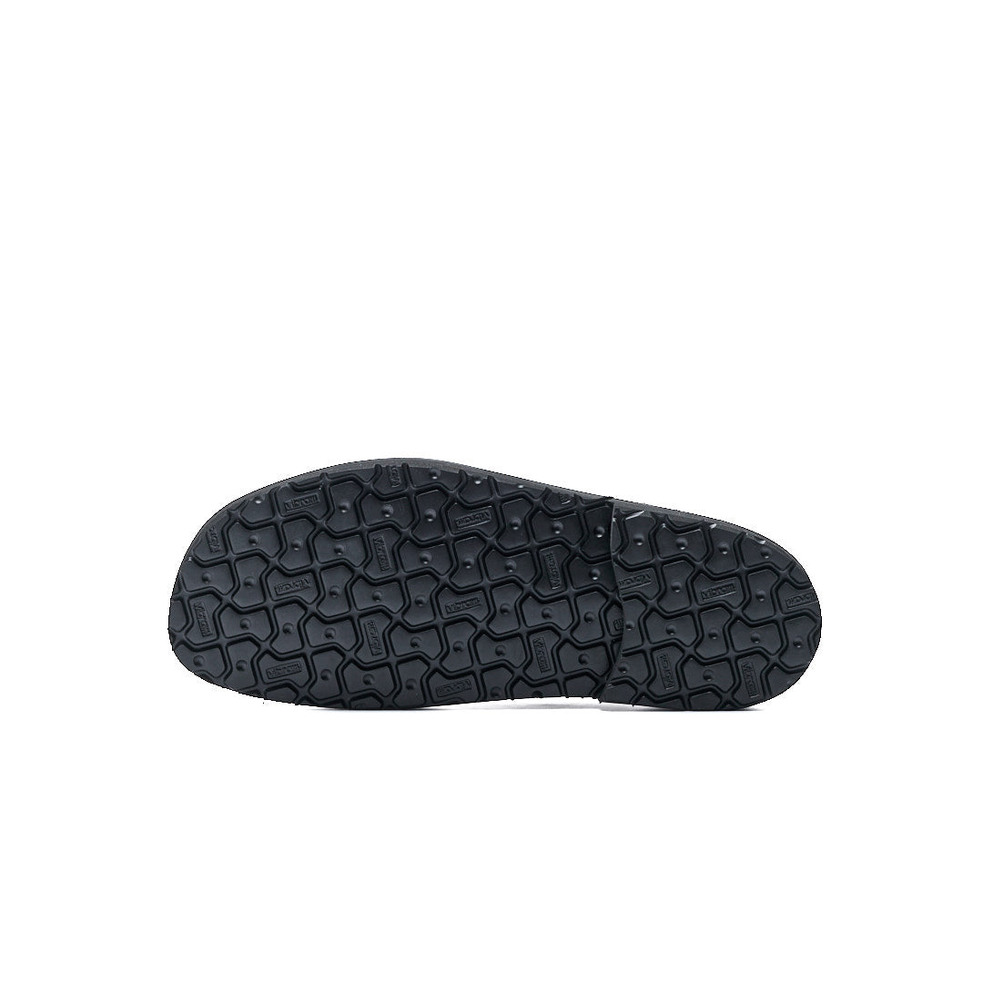 【受注オーダー/納期:2026年3月下旬】C-7050GA BUTTON SANDALS BL