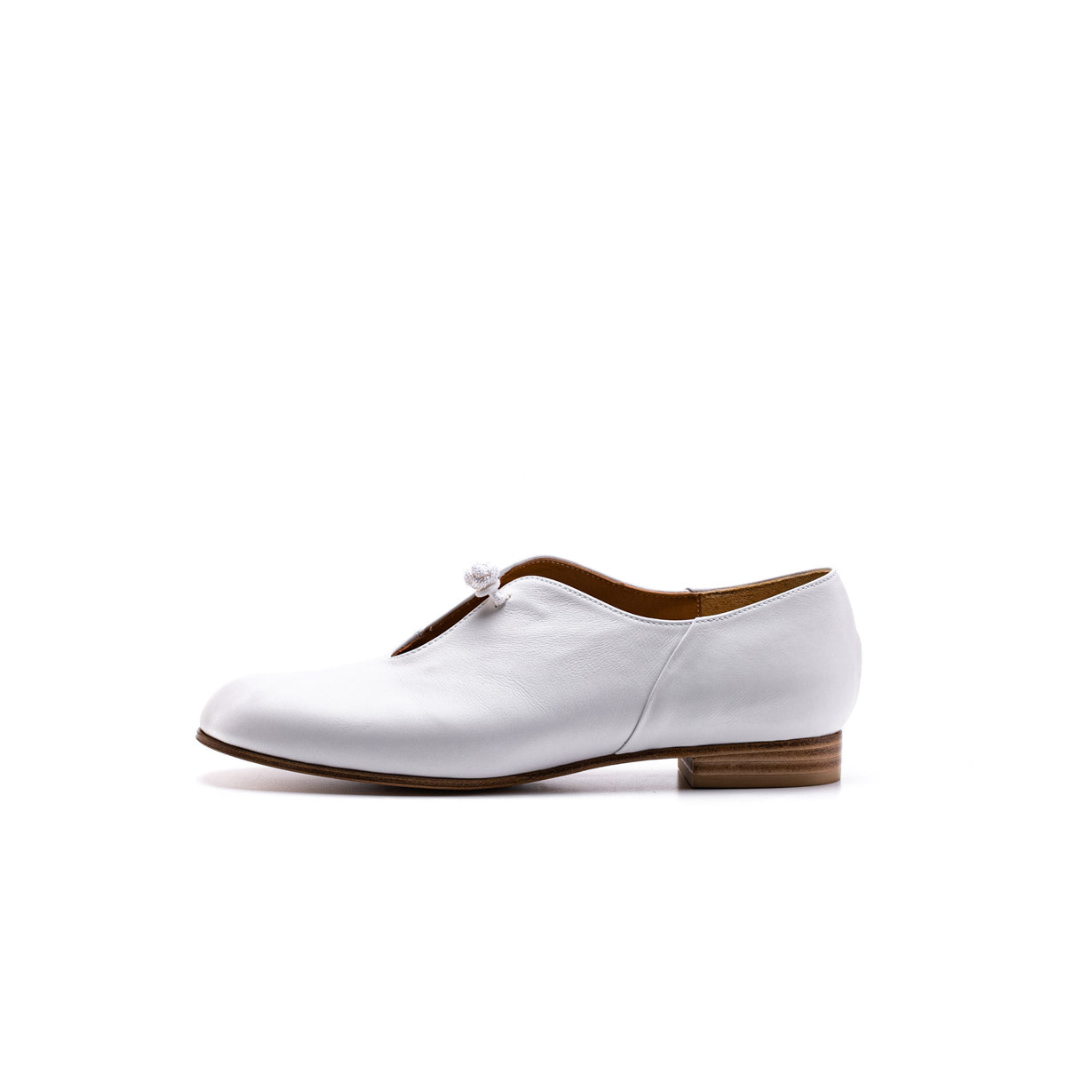 C-2324 U-FRONT CHINA BUTTON SHOES WH