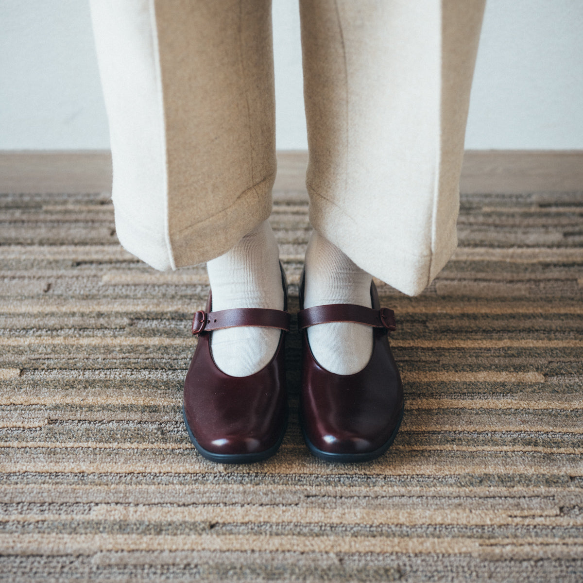 TR-002 ONE-STRAP SHOES BDG – chausser online store