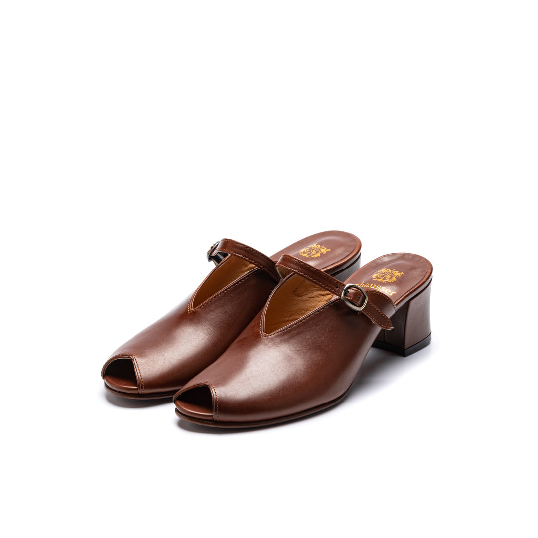 C-2304　SINGLE STRAP MULE BR