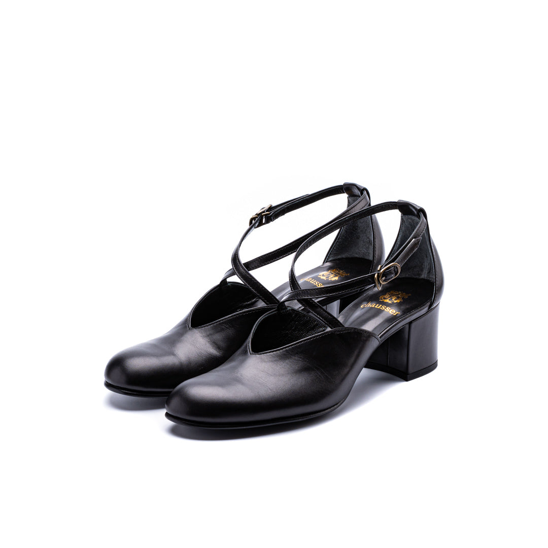 C-2334　CROSS STRAP PUMPS BL