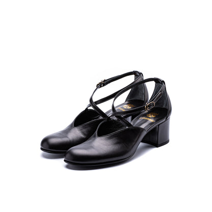 C-2334　CROSS STRAP PUMPS BL