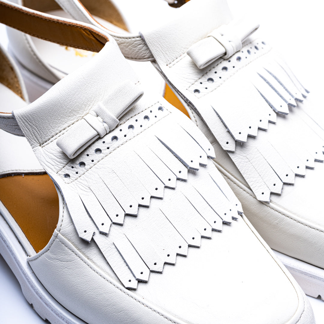 C-2340　U-TIP KILTIE SANDALS WH