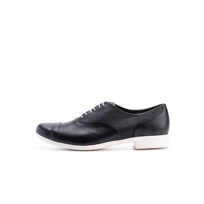 TR-001　CAP-TOE SHOES BL/WH
