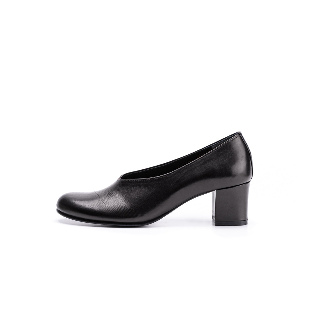 C-2298　V-CUT PUMPS BL