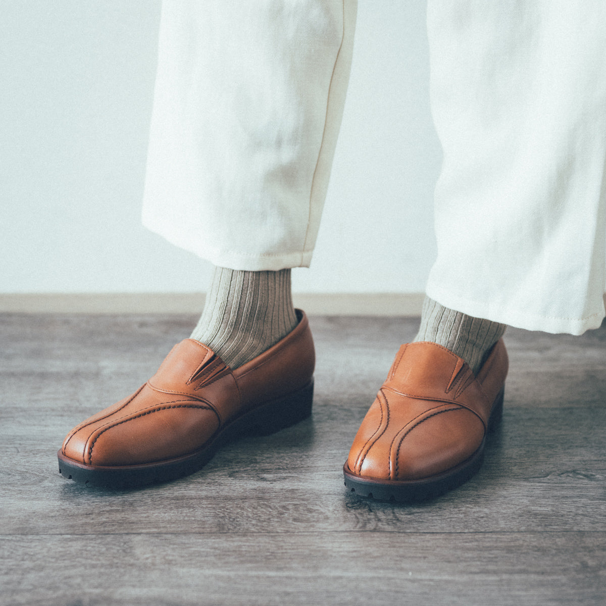 C-2347　VIBRAM SOLE LOAFERS BR