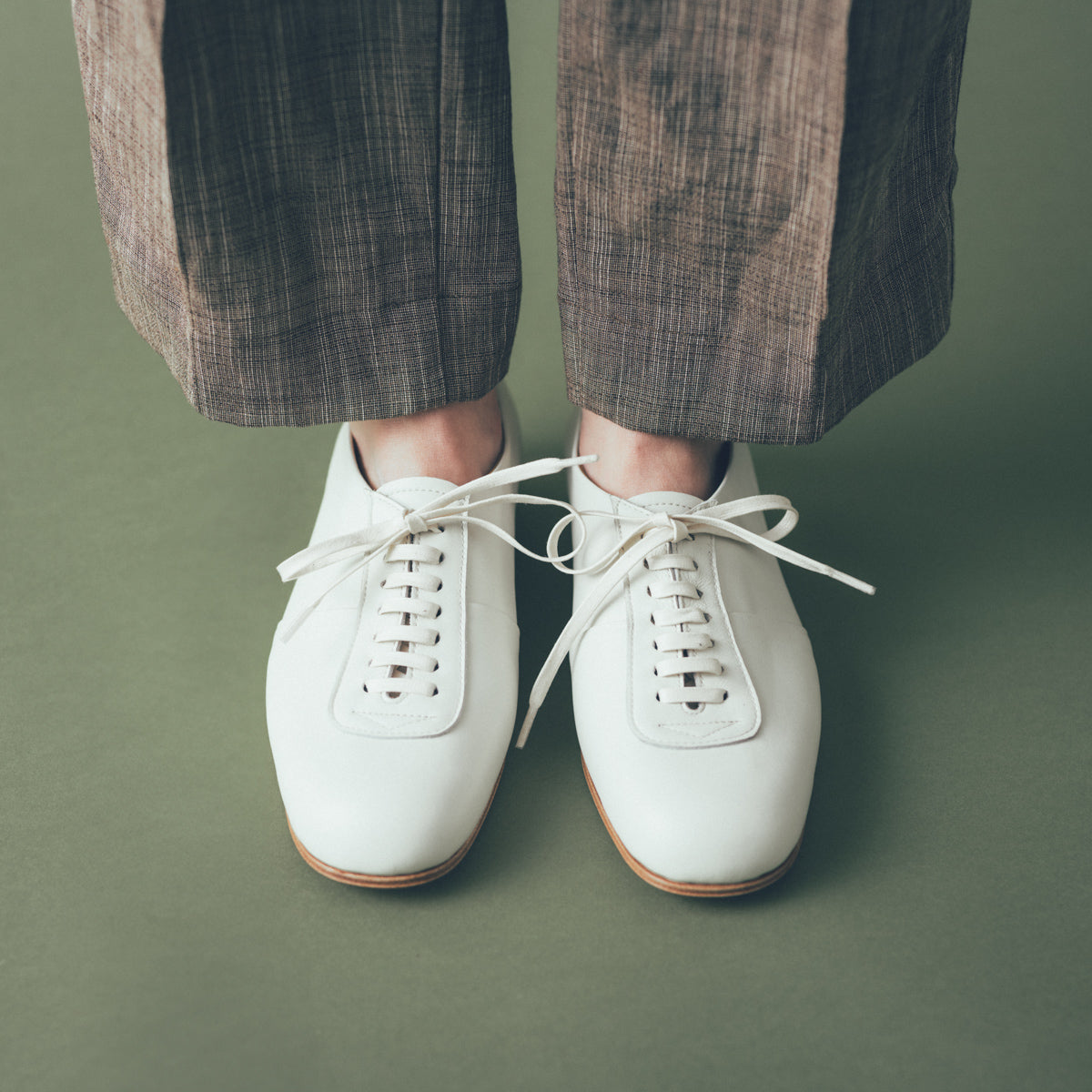 C-2351　LACE-UP SHOES WH