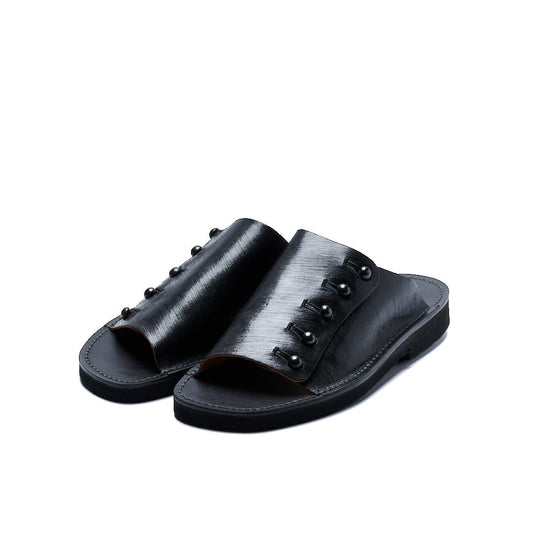 【受注オーダー／納期：2026年3月下旬】C-7050GA　BUTTON SANDALS BL