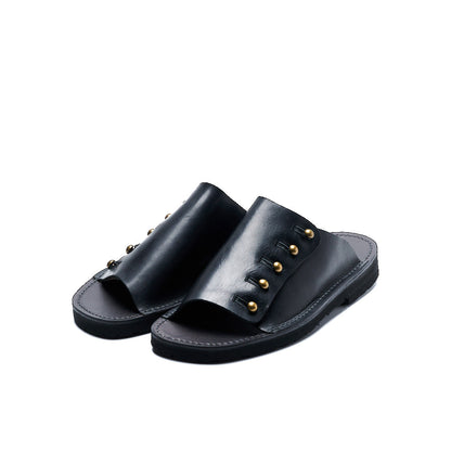 【受注オーダー／納期：2026年3月下旬】C-7050PU　BUTTON SANDALS BL