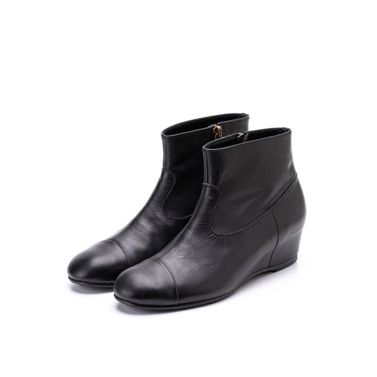 MU-947　SHORT WEDGE BOOTS BL