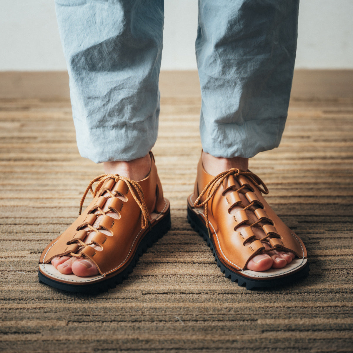 C-7061 GHILLIE SANDALS BL