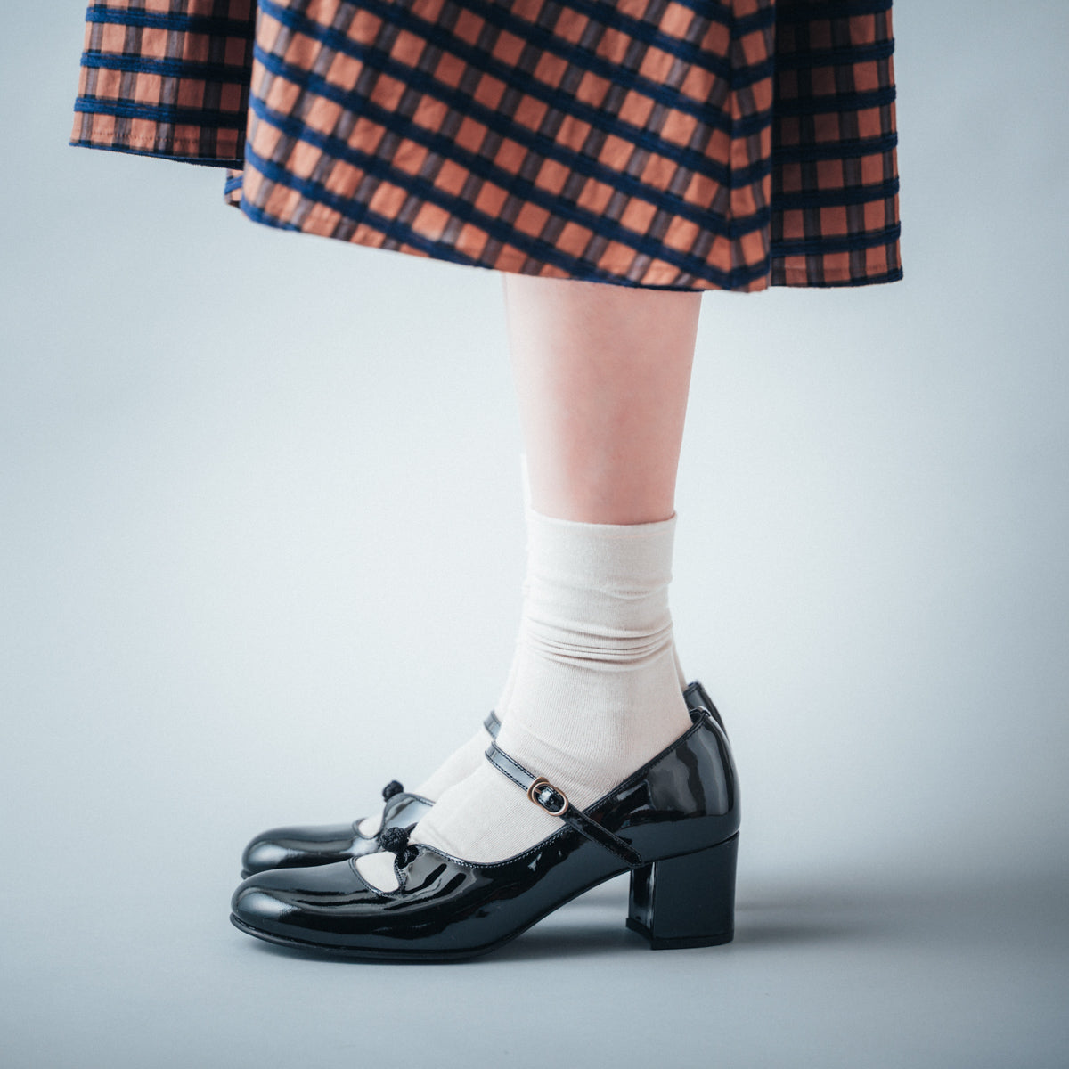 C-2311 2-WAY STRAP PUMPS BL