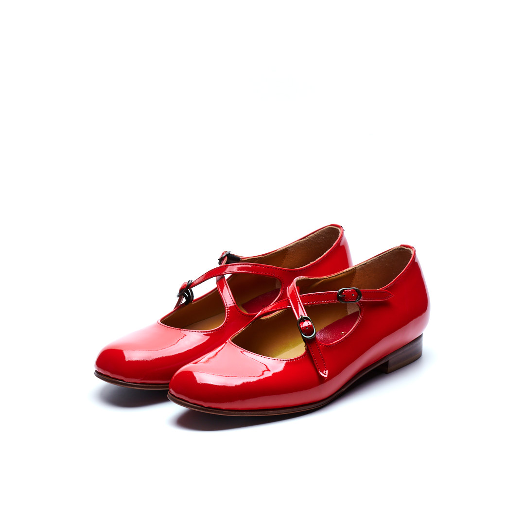 C-2349 CROSS STRAP SHOES RED/E